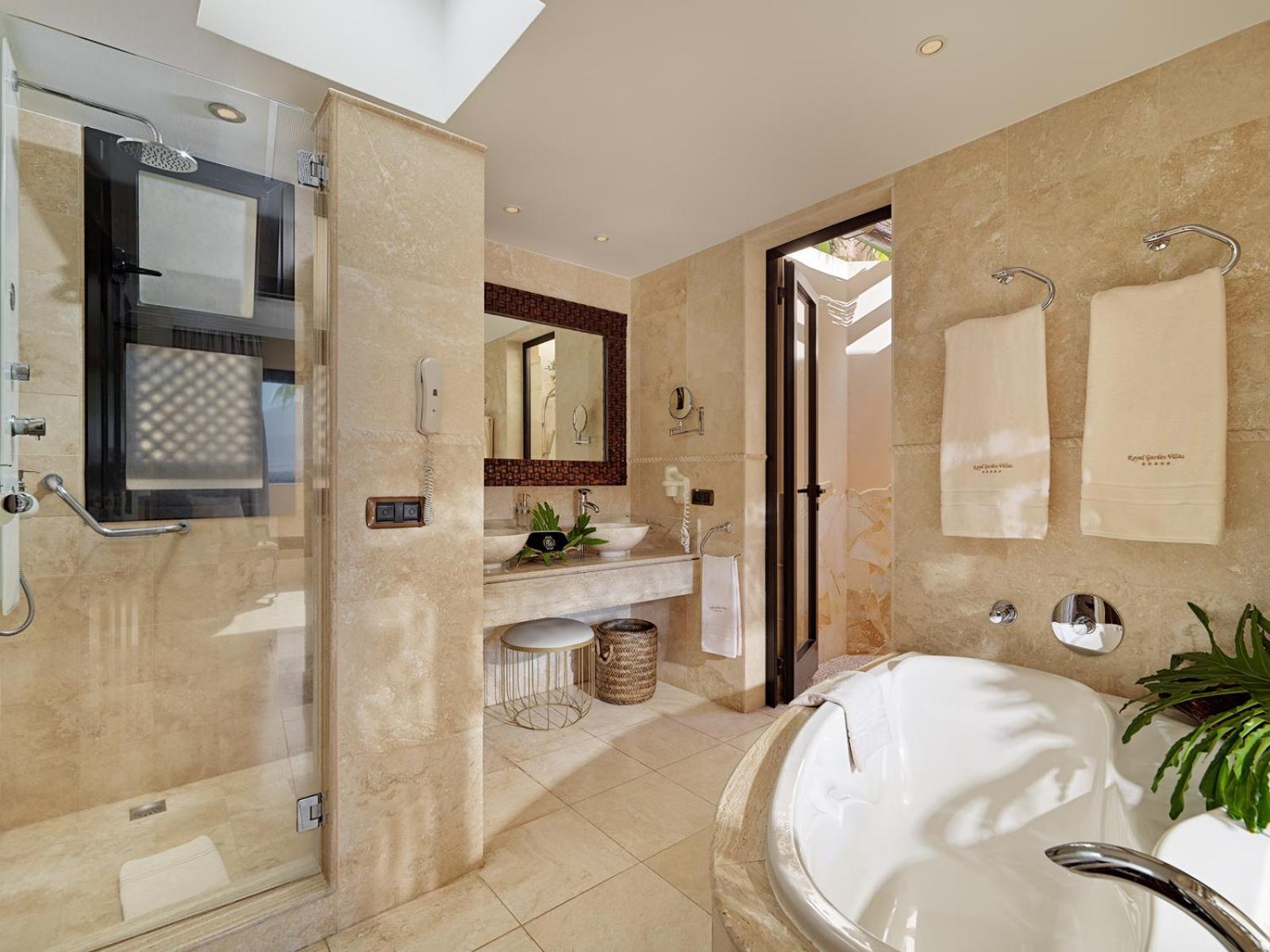 Grand Princess Villa private pool